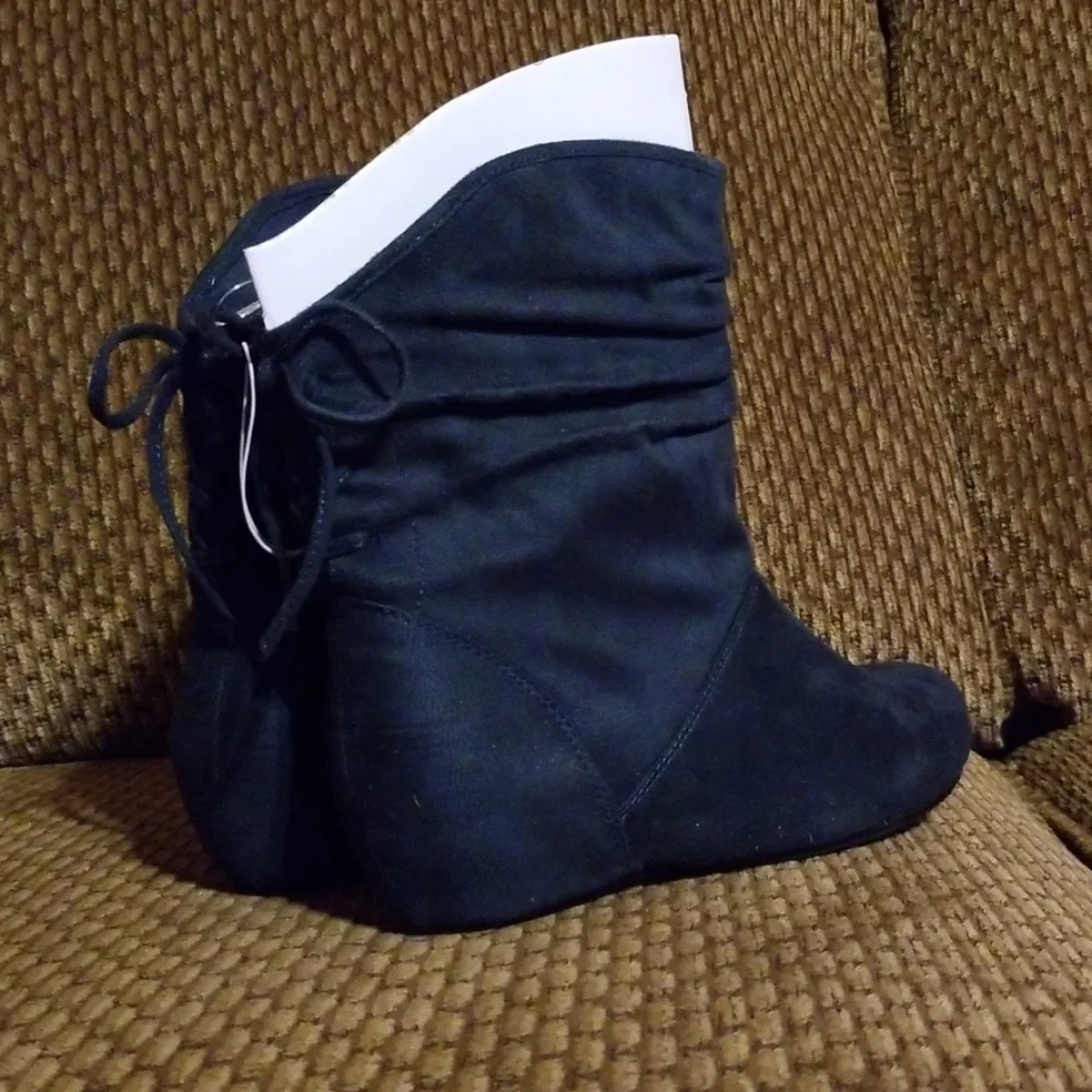 New ! Dark Navy Blue 6.5